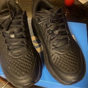 Hoka Black Leather size 9 excellent condition